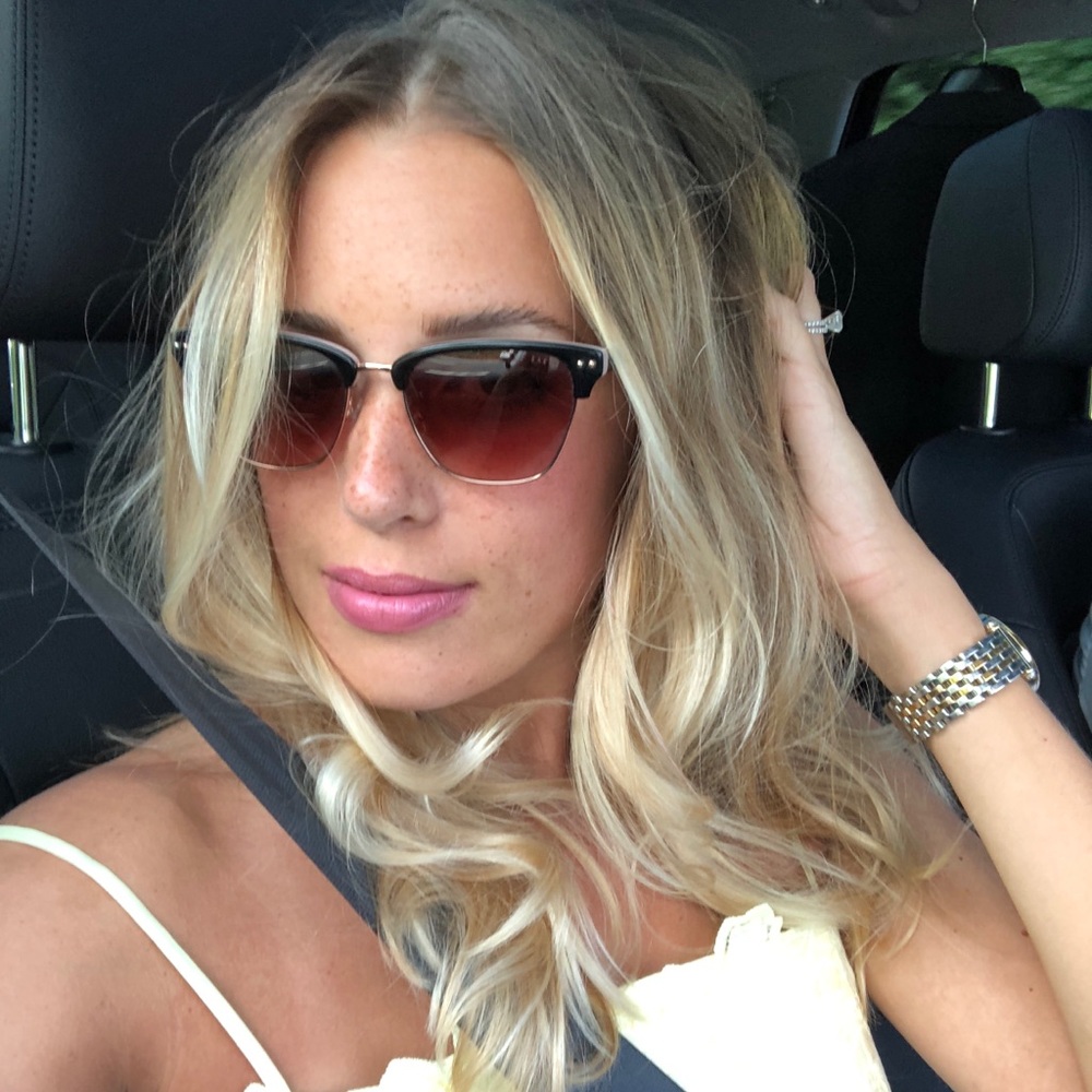 Meet your Posher, Molly